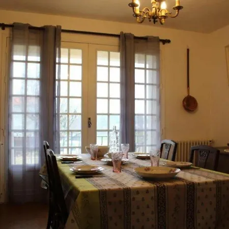 Maison Jonzac, 3 Pieces, 4 Personnes - Fr-1-246d-20 Jonzac